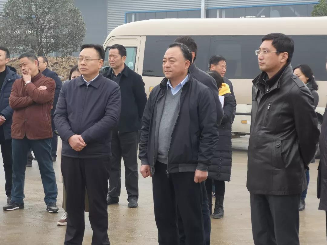 隨州市委、市人大代表團(tuán)蒞臨程力集團(tuán)商用車產(chǎn)業(yè)園視察