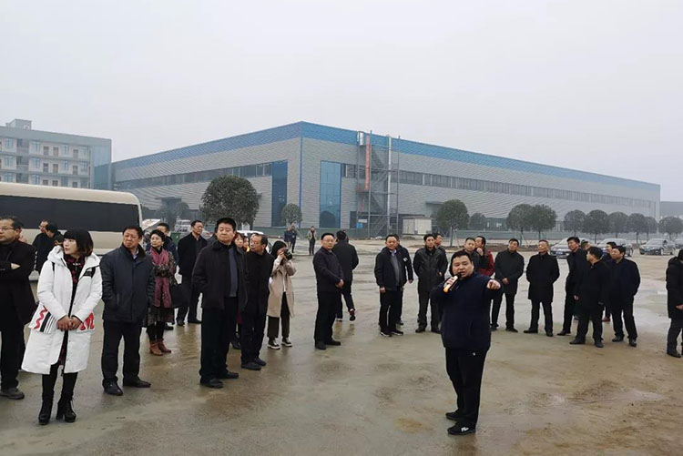 隨州市委、市人大代表團(tuán)蒞臨程力集團(tuán)商用車產(chǎn)業(yè)園視察