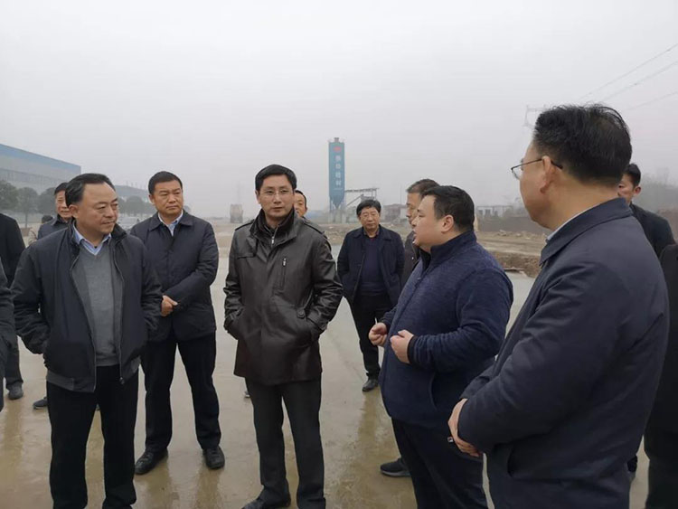 隨州市委、市人大代表團(tuán)蒞臨程力集團(tuán)商用車產(chǎn)業(yè)園視察